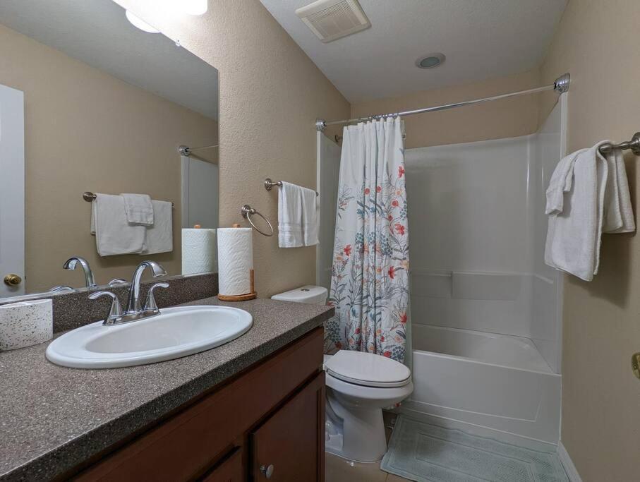 3Bed & 2Bath Property Couple Minutes From Siesta Key Beach & Downtown Сарасота Екстериор снимка