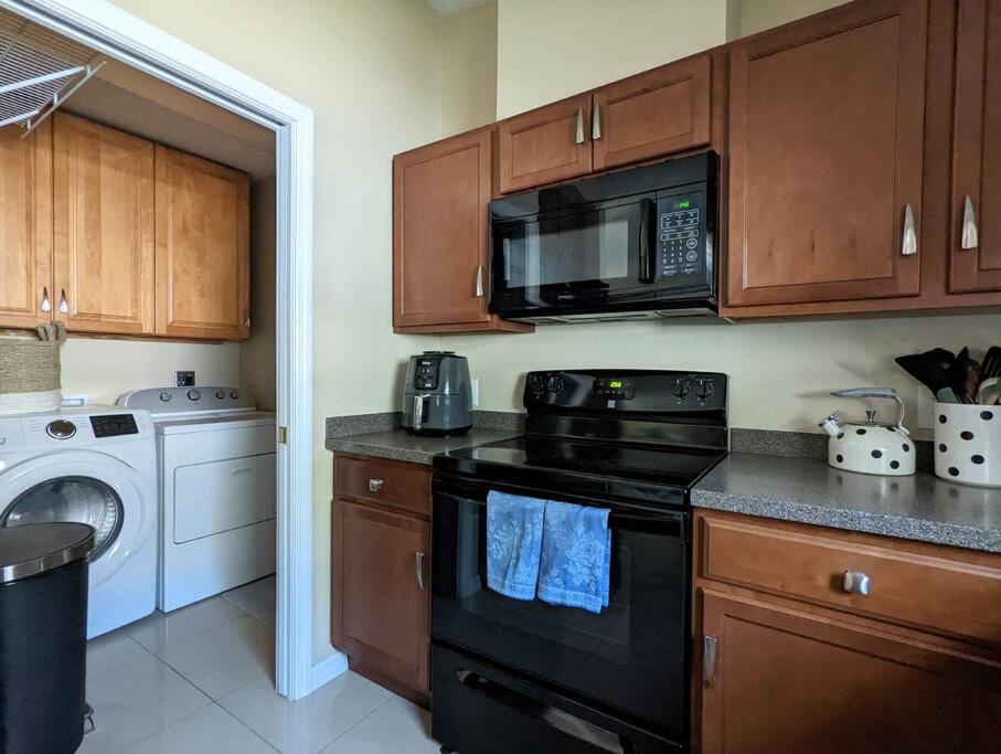 3Bed & 2Bath Property Couple Minutes From Siesta Key Beach & Downtown Сарасота Екстериор снимка